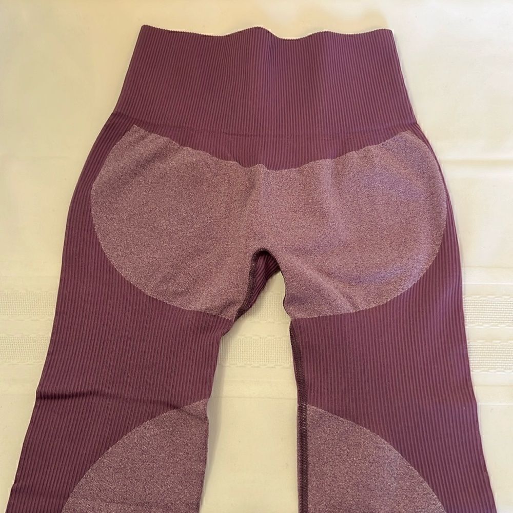 Two-Tone Print Wide Waistband Leggings - Size Small